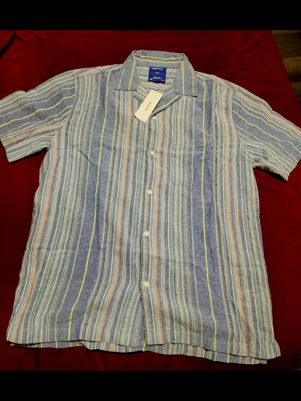 Urban Outfitters Men’s Short-Sleeve Button-Down Shirt Small NWT